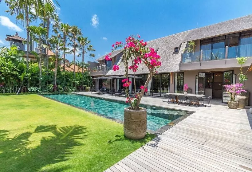 Villa Nehal   Luxury 5br Villa With 20m Pool