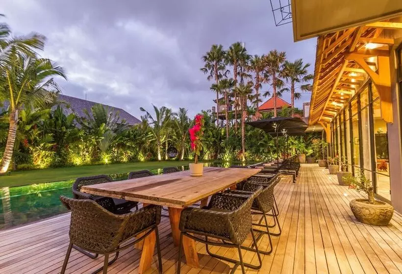 Villa Nehal   Luxury 5br Villa With 20m Pool