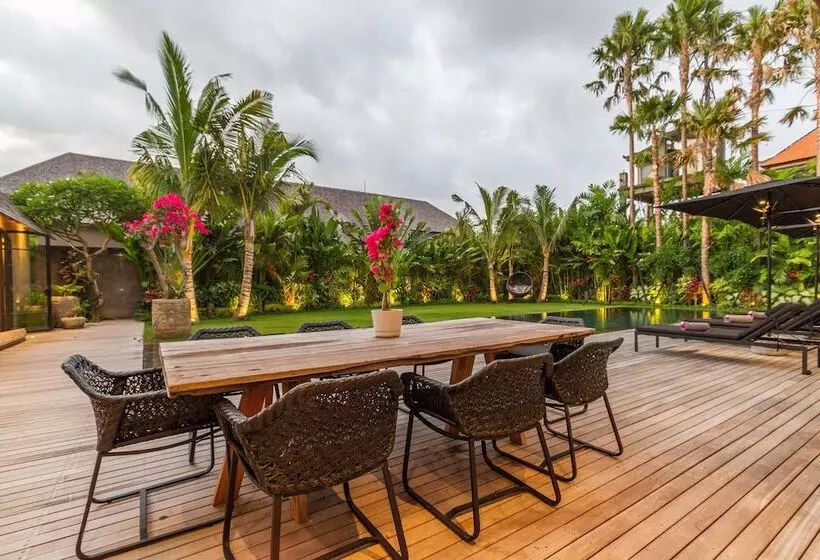 Villa Nehal   Luxury 5br Villa With 20m Pool