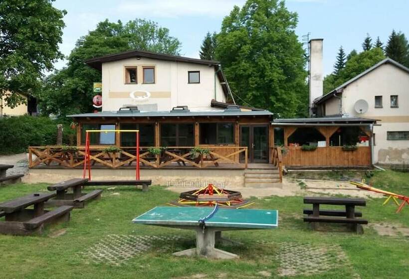 Bed and Breakfast Penzion U Hrocha