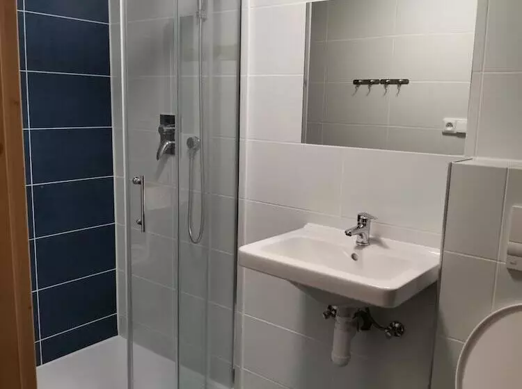 Aamiaismajoitus (B&B) Penzion U Hrocha