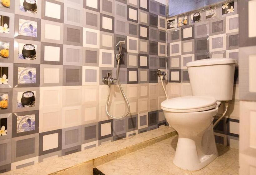 Hotel Aakash Rooms And Cottages