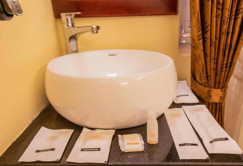 Hotel Aakash Rooms And Cottages