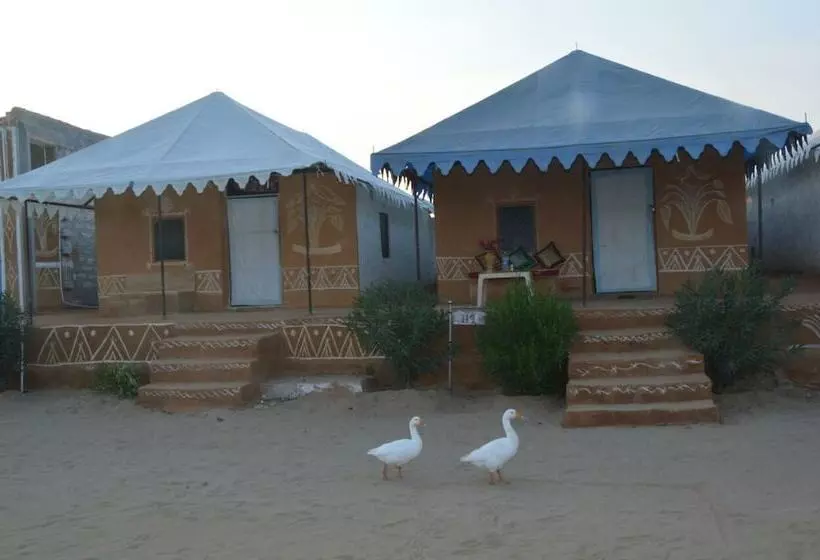 ホテル Dunes Desert Safari And Camp