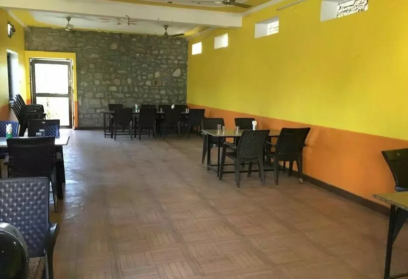 Royal Zayka Hotel & Restaurant