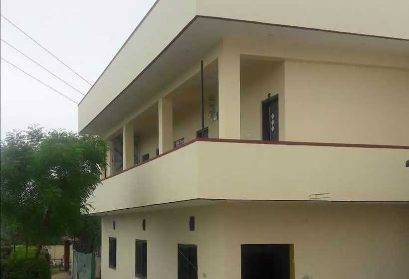 Royal Zayka Hotel & Restaurant