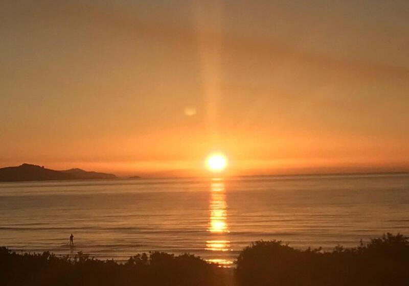 פנסיון Amare Beachside Luxury