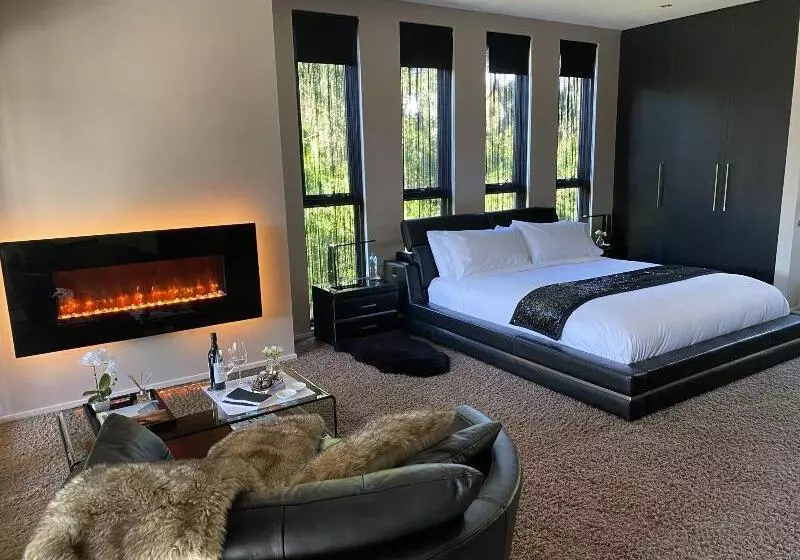 پانسیون Amare Beachside Luxury