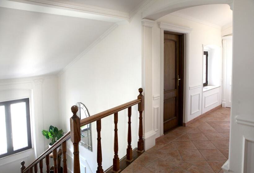 پانسیون Villa Hasi