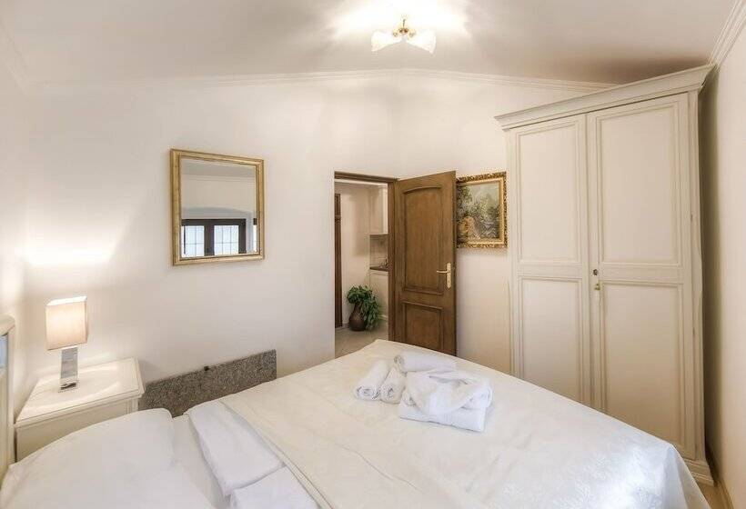 پانسیون Villa Hasi