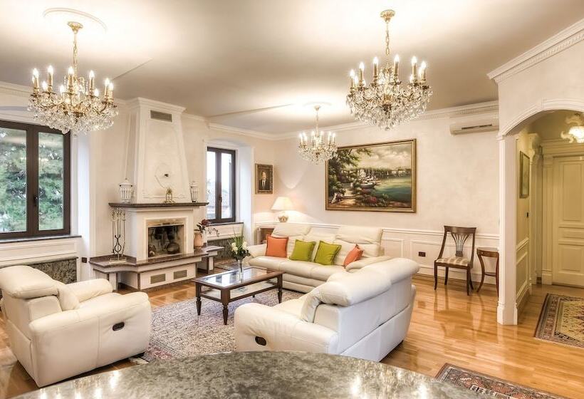 پانسیون Villa Hasi