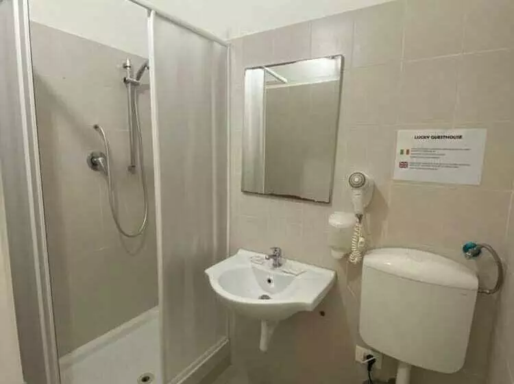 ペンション Golden Dream Guest House