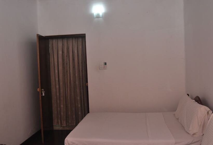 Pension (Hôtel basse catégorie) The Rock Bunglow