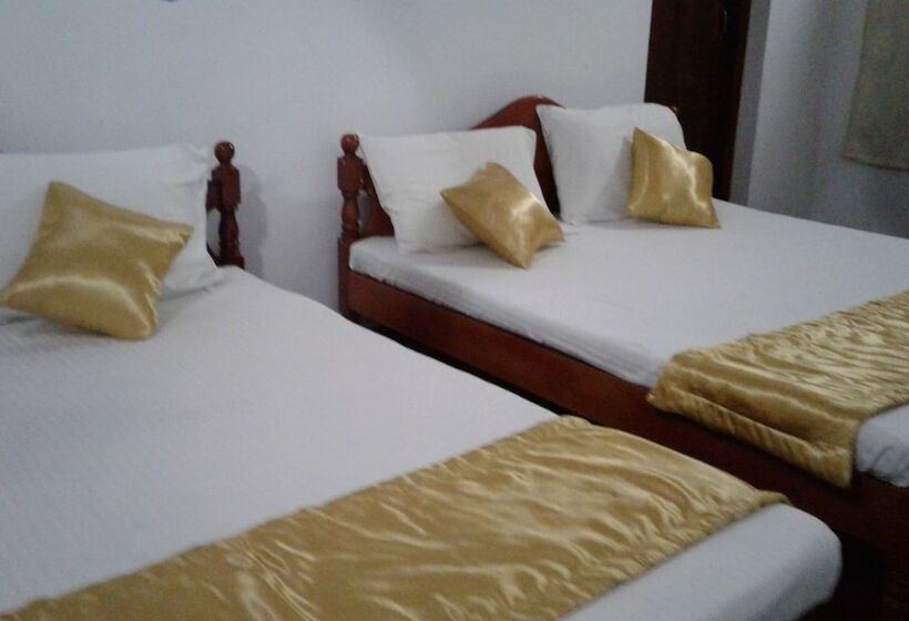 Pension (Hôtel basse catégorie) The Rock Bunglow