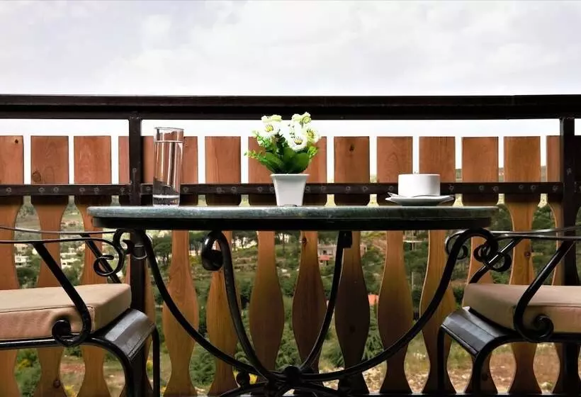 استراحتگاه Palais Des Cedres