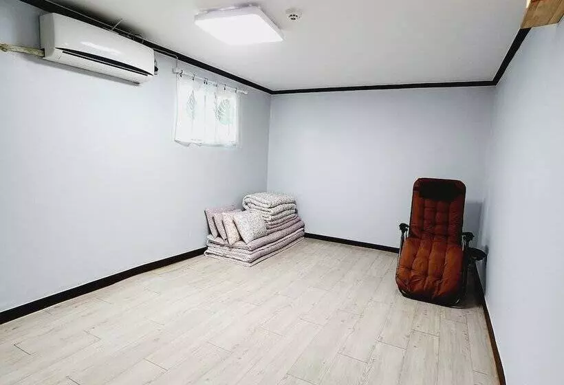 ユースホステル Yeobyul Guesthouse