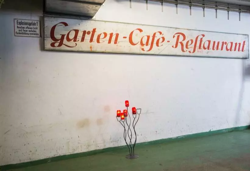 Boot Camp Central   Hostel