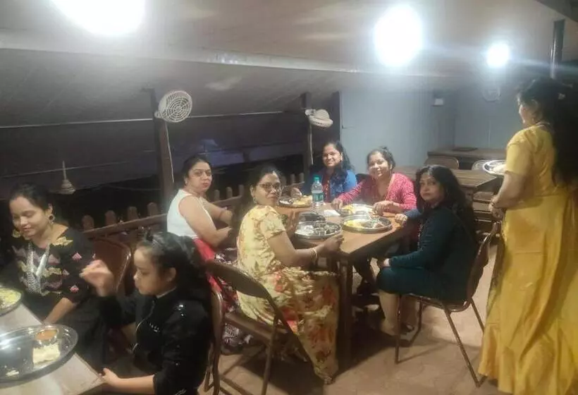 Garden Park View Hotel Matheran