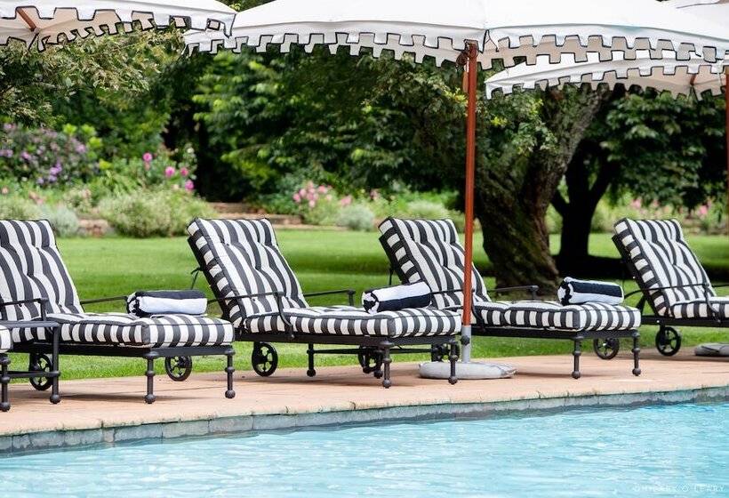 فندق Hartford House