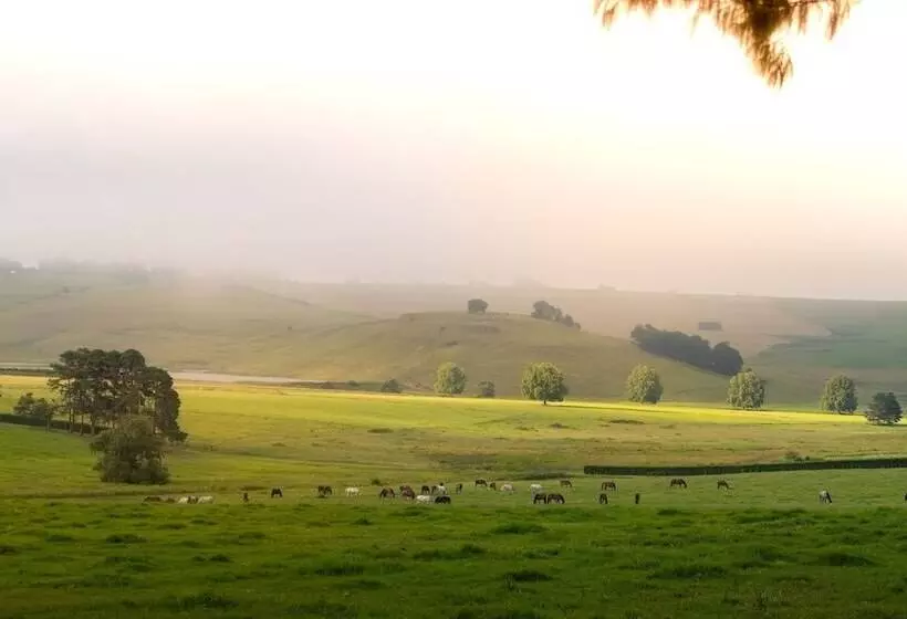 ホテル Hartford House