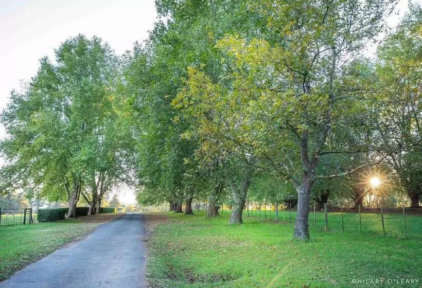 ホテル Hartford House