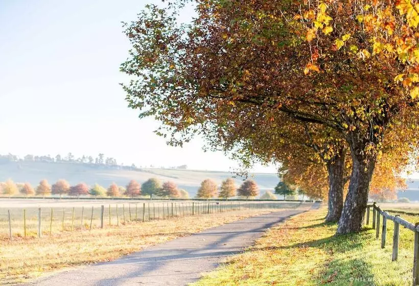 ホテル Hartford House