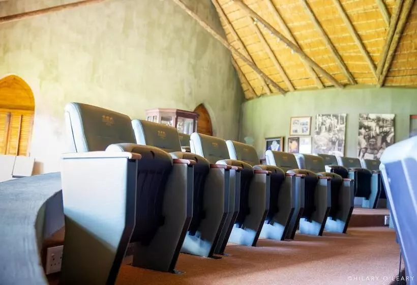 ホテル Hartford House