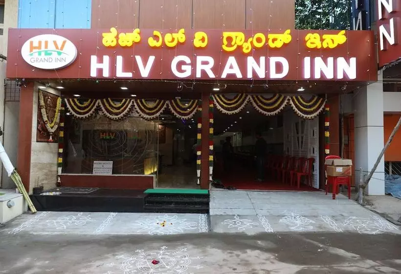 ホテル Hlvgrandinn