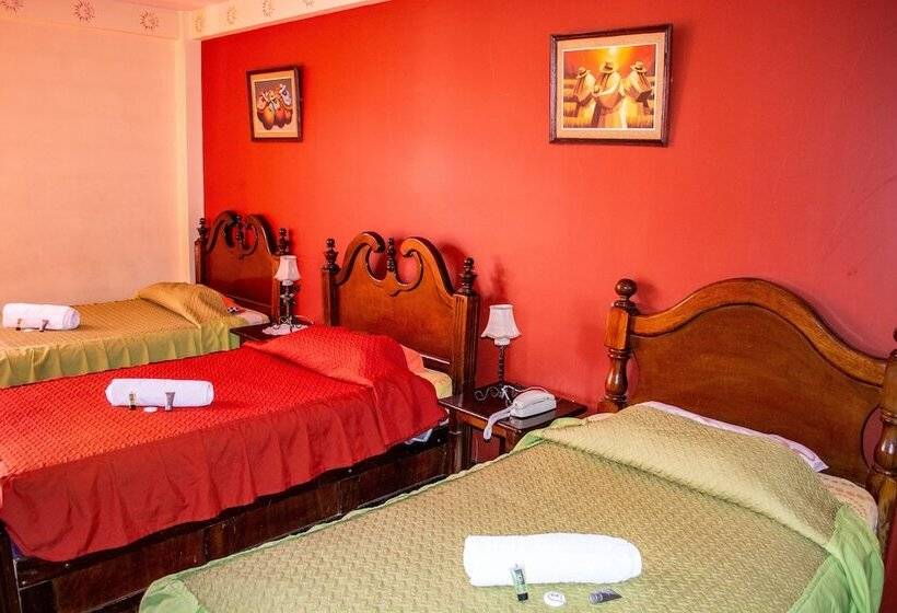 هتل Lost Inn La Paz