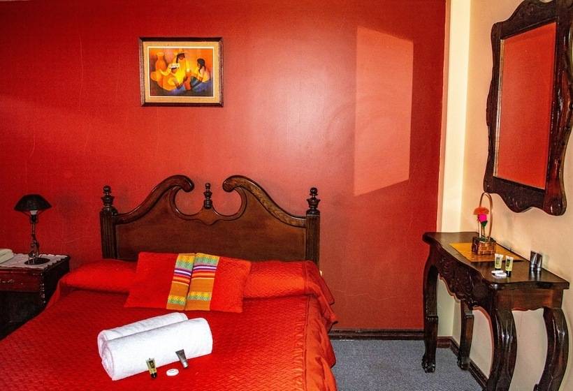 هتل Lost Inn La Paz