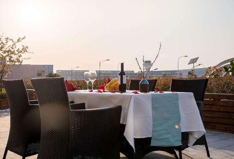 בית מלון כפרי Shanghai Fliport Garden