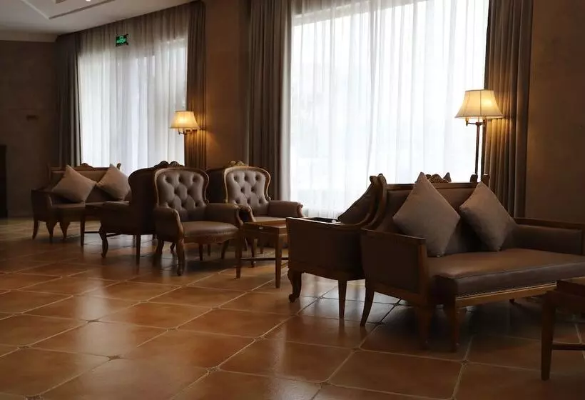 هتل Shanghai Fliport Garden