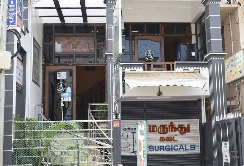 펜션 Arudhra Residency