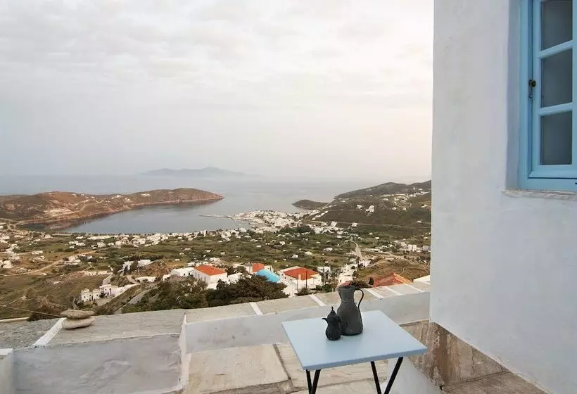 Serifos Houses Hora