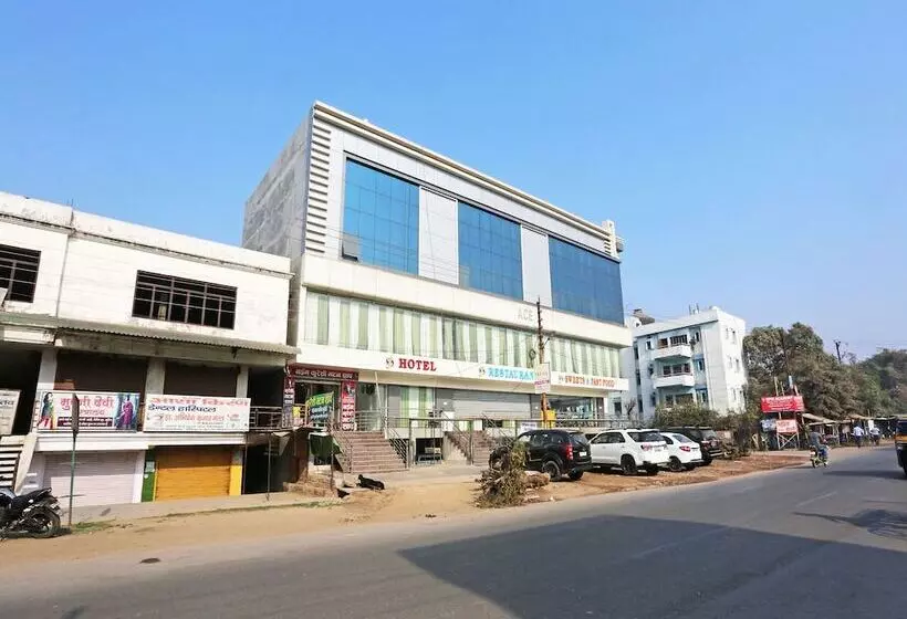 Ss Hotel By Oyo Rooms