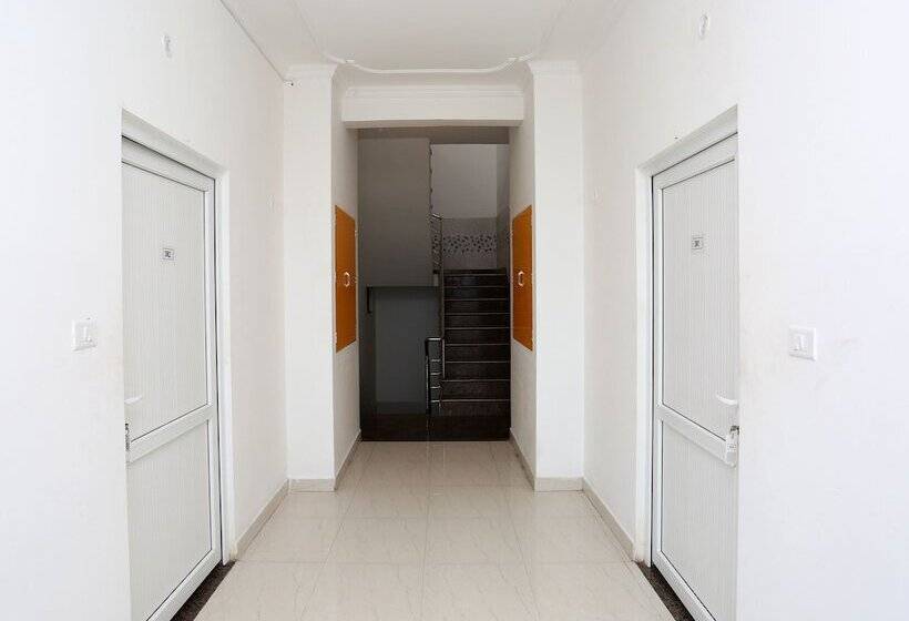 Ss Hotel By Oyo Rooms