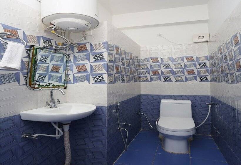 Ss Hotel By Oyo Rooms