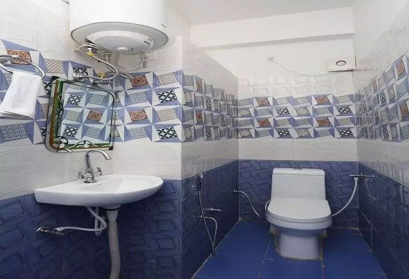 Ss Hotel By Oyo Rooms