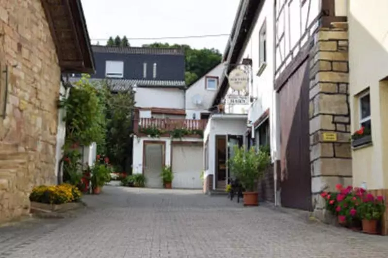 Hostelli Gasthaus Zum Hahn