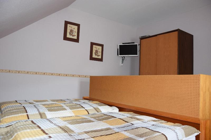 فندق فئة نجمة واحدة Gasthaus Zum Hahn