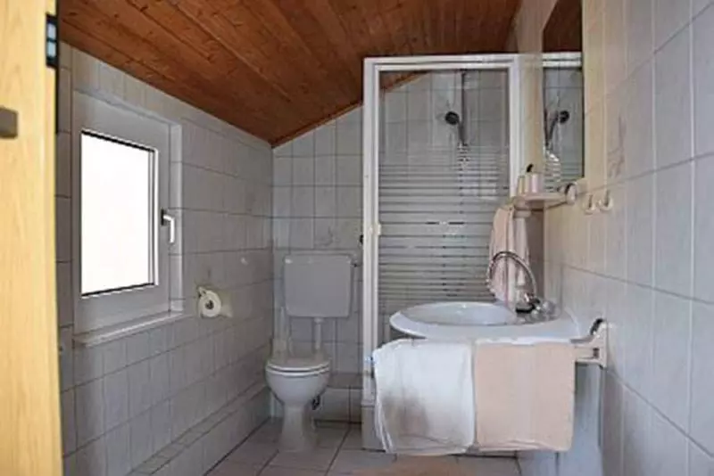 Hostelli Gasthaus Zum Hahn