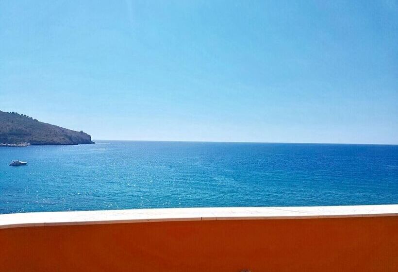 Хостел Il Gabbiano Palinuro