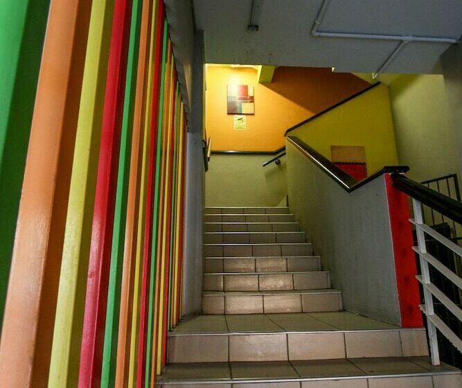 בית מלון כפרי Metro Express