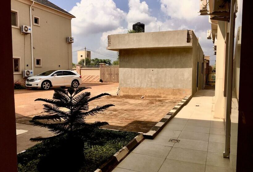 House 56 Hotel And Suites