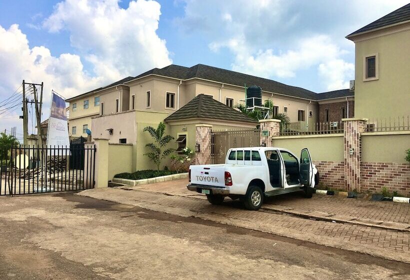 House 56 Hotel And Suites