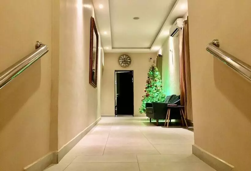 House 56 Hotel And Suites