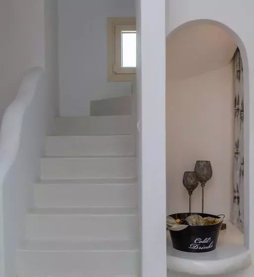 Naxian Lounge Villas