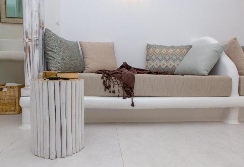 Naxian Lounge Villas