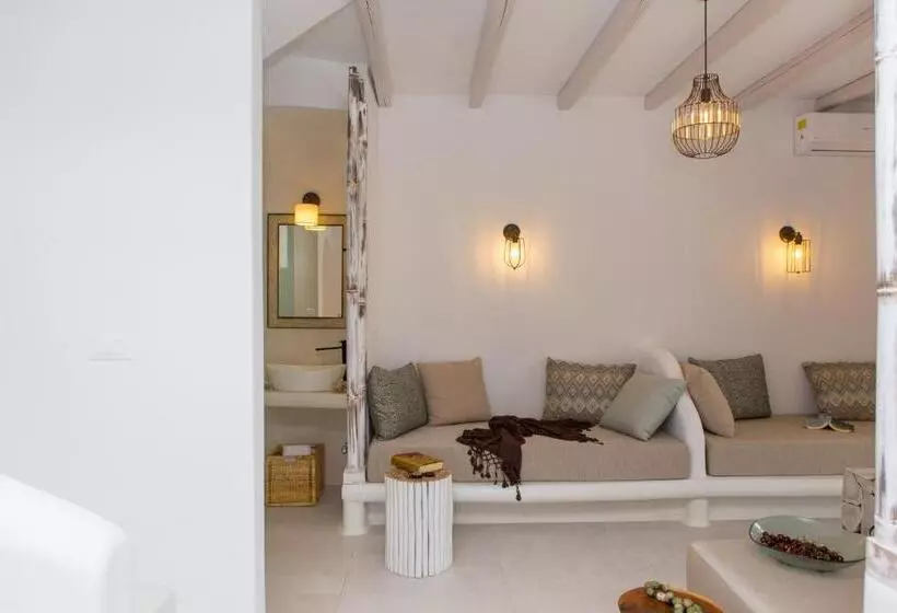 Naxian Lounge Villas