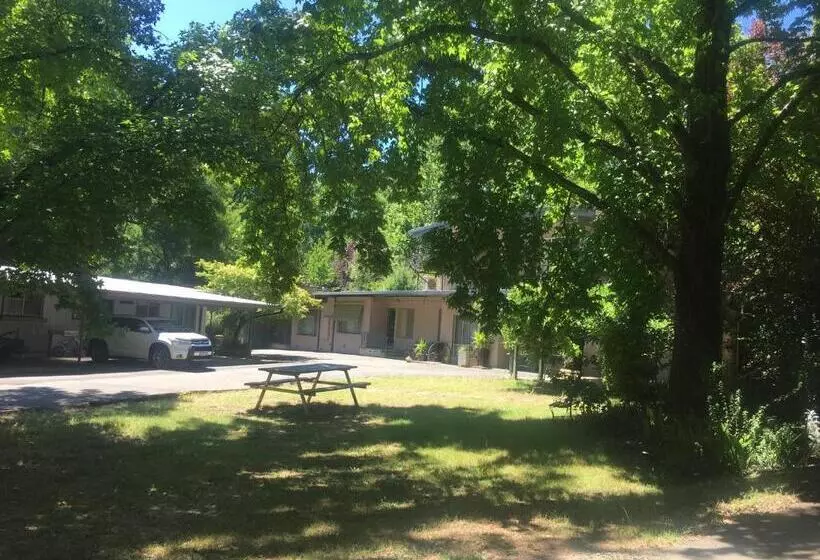 Ovensview On Riverside